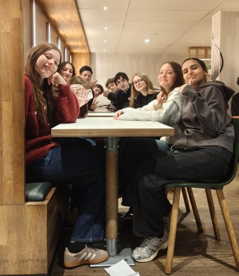 Jeudi 7 London 8 {JPEG}